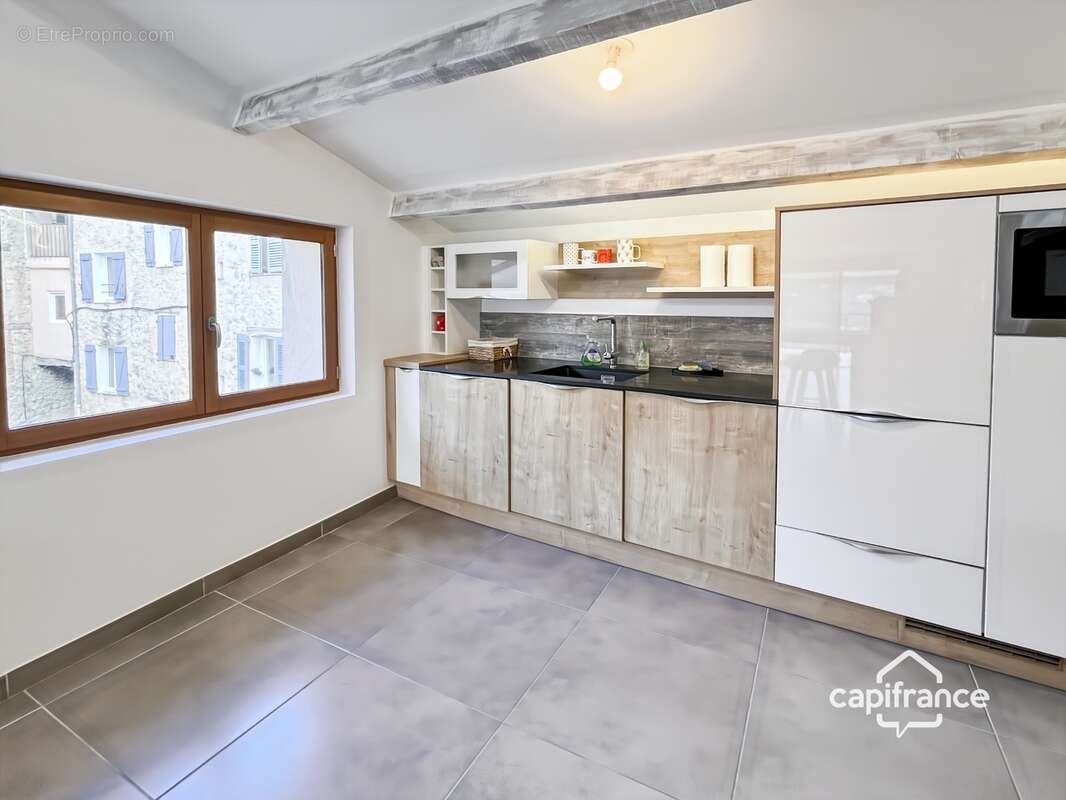 Appartement de charme 4 pièces avec terrasses et vue exceptionnelle à FAYENCE (83) - photo 7