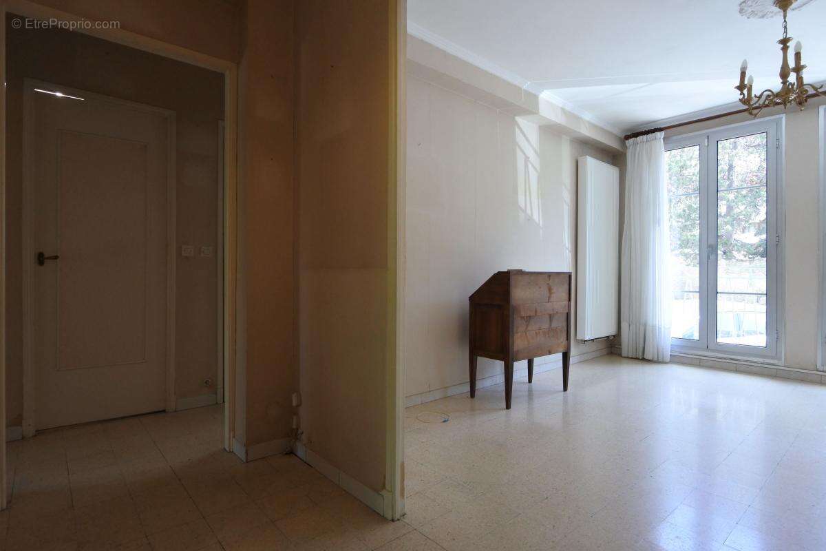 Appartement à MARSEILLE-12E