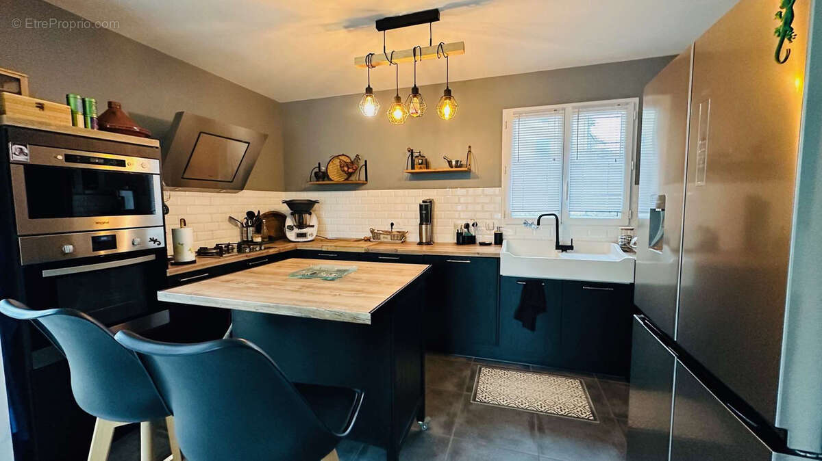 Maison à ENTRECHAUX