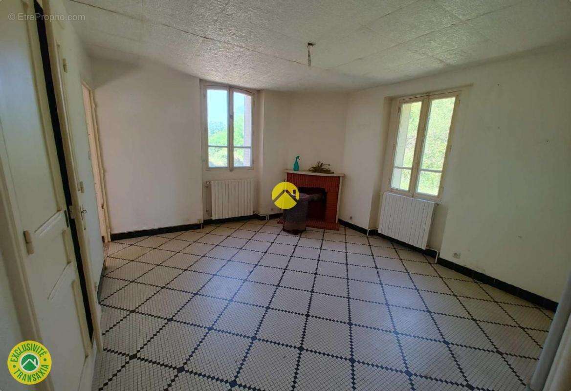 Maison à DUN-LE-PALESTEL