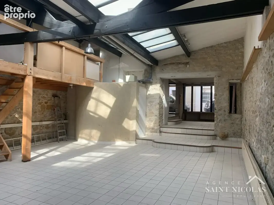 MEULAN HYPER CENTRE ,  LOFT à destination professionnelle, 96 m2 avec 4 m de HSP; - photo 4