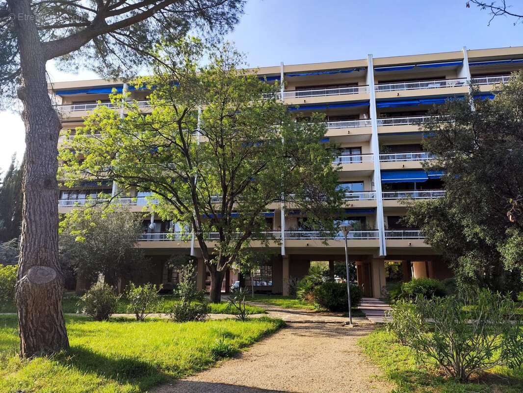 Appartement à HYERES