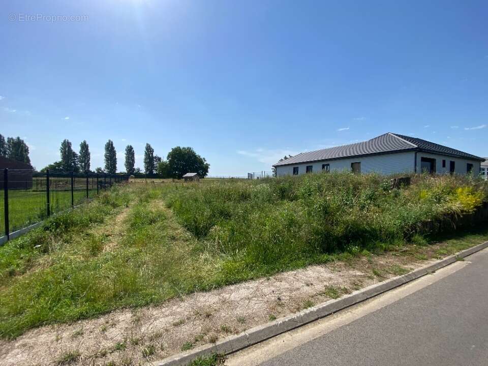 Terrain 739 m² à Cantaing-Sur-Escaut  - photo 2