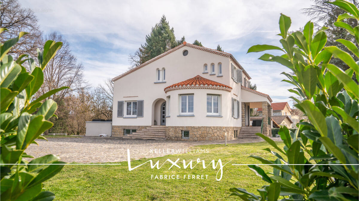 Maison à PONT-DU-CHATEAU