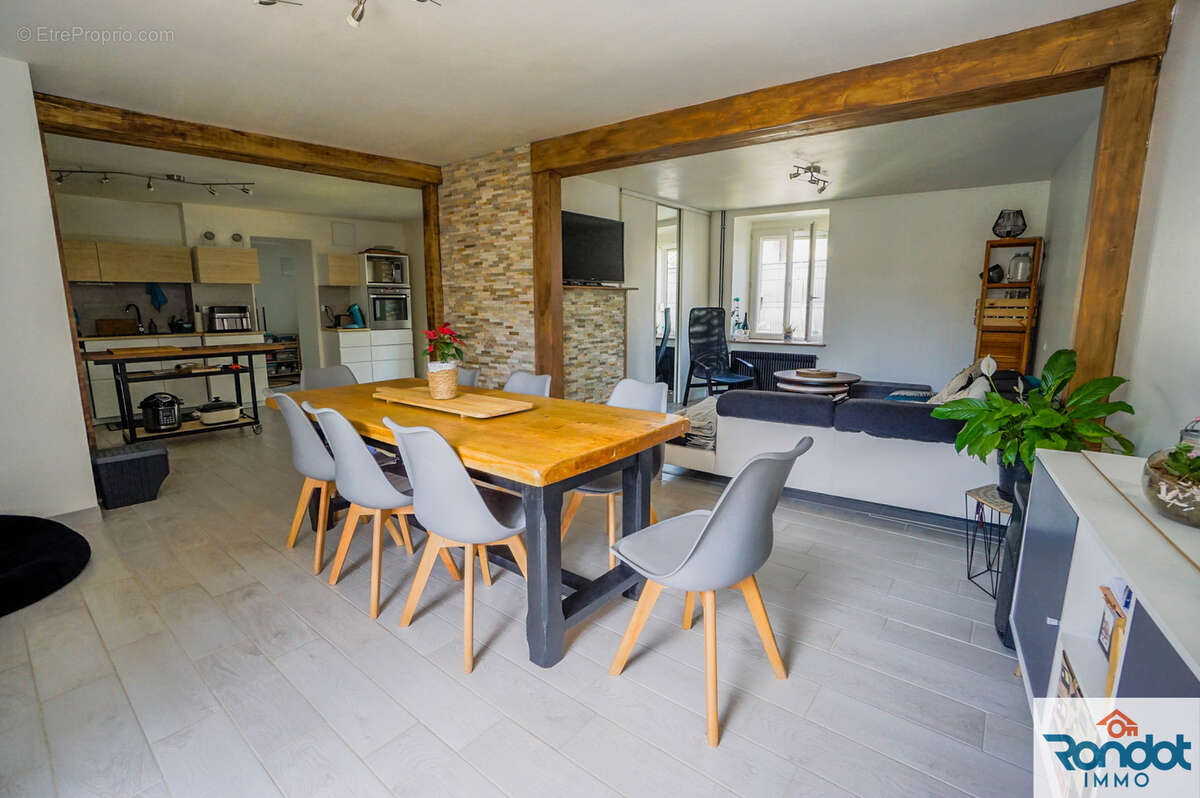 Maison à LUX