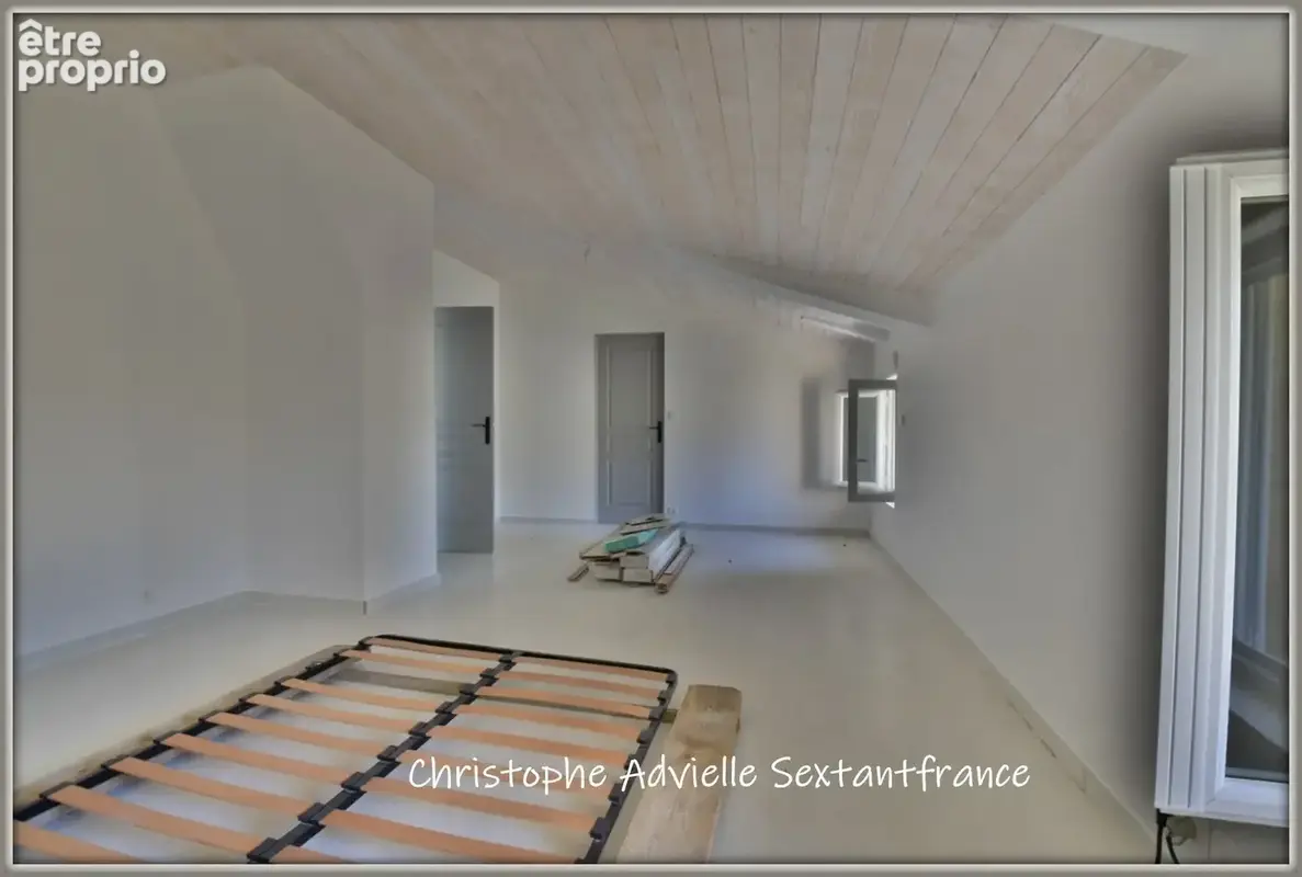 Grange entièrement rénovée, vie de plain pied sur 1200 M2 de terrain dans cadre campagne - photo 5