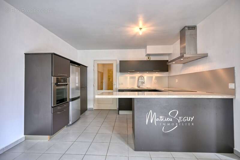 Appartement à CRAPONNE