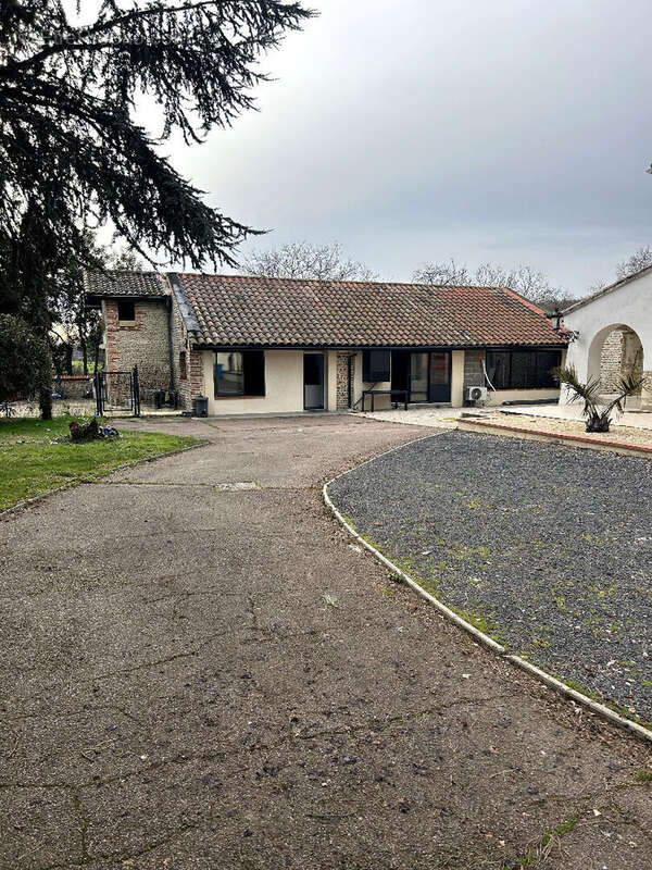 Maison à FENOUILLET