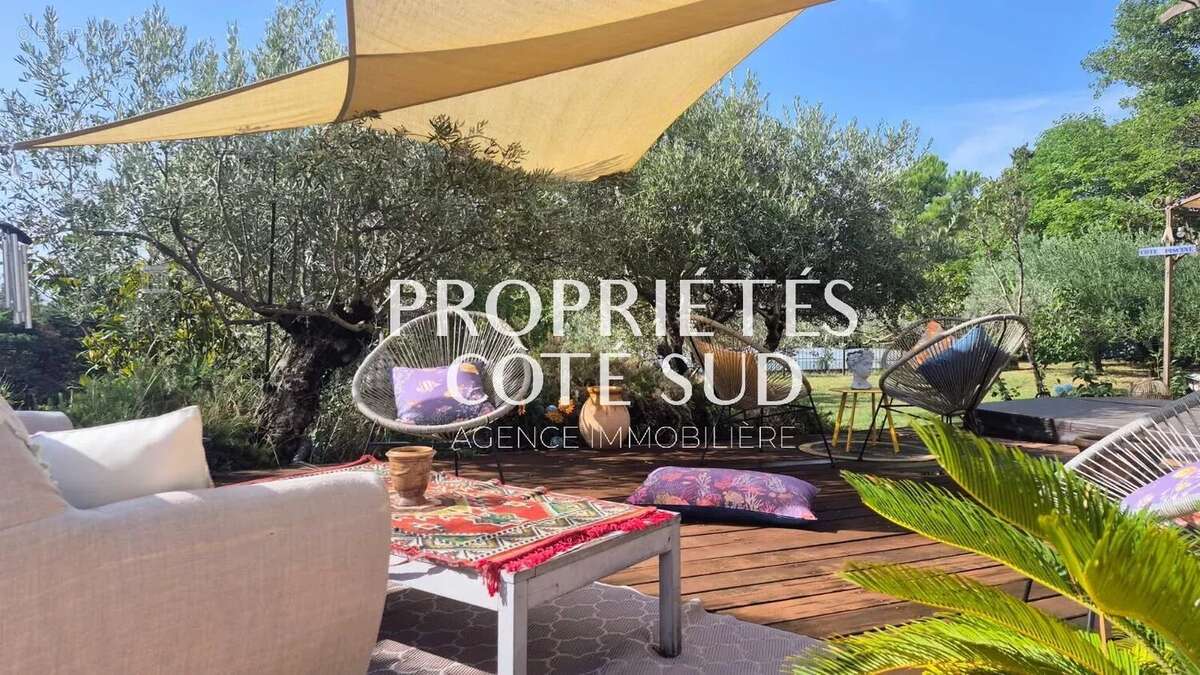 Maison à ROCHEFORT-DU-GARD