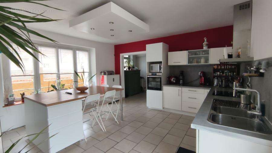 Maison 180 m² à Change  - photo 1056