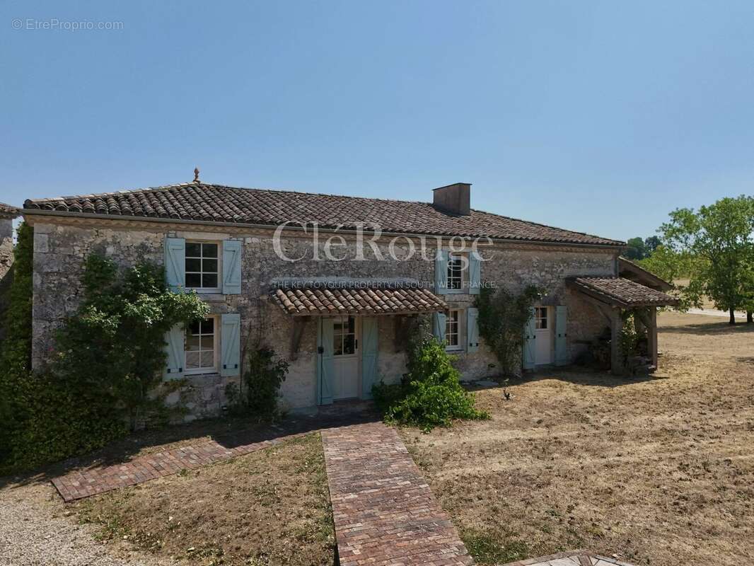 Proche d'Eymet – Ancien domaine du XVe siècle avec maison d'amis, piscine à débordement et près de 4 hectares - photo 28