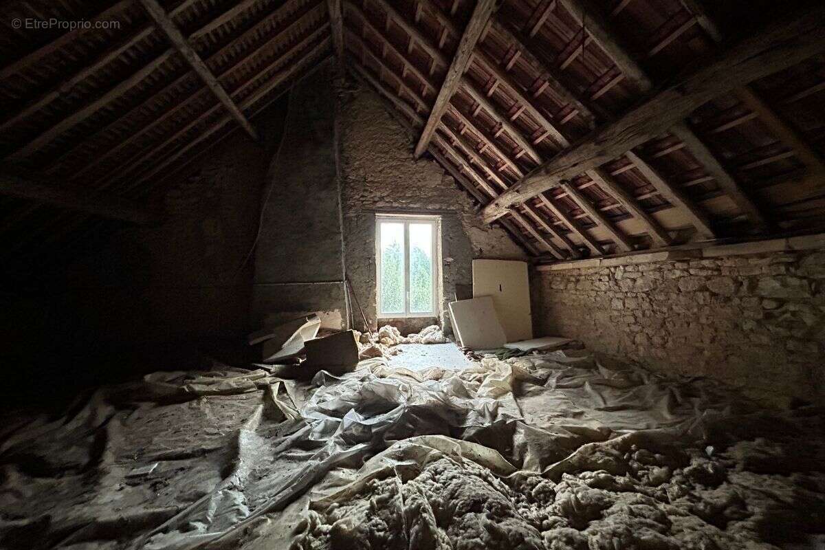 Maison à ETAIS-LA-SAUVIN