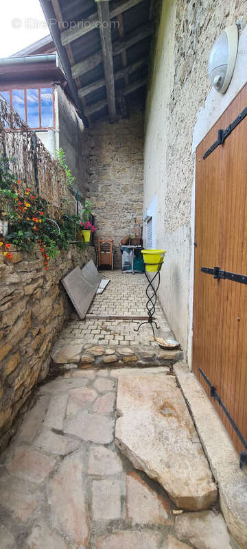 Maison à BOYEUX-SAINT-JEROME