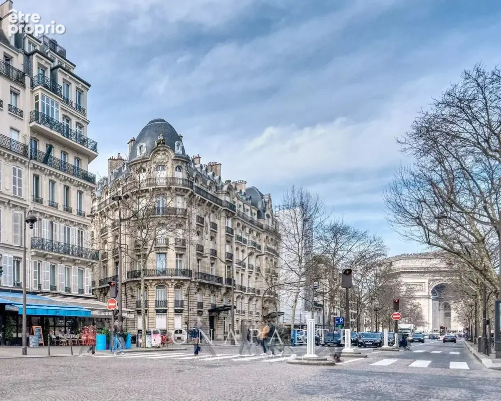 Appartement à PARIS-16E