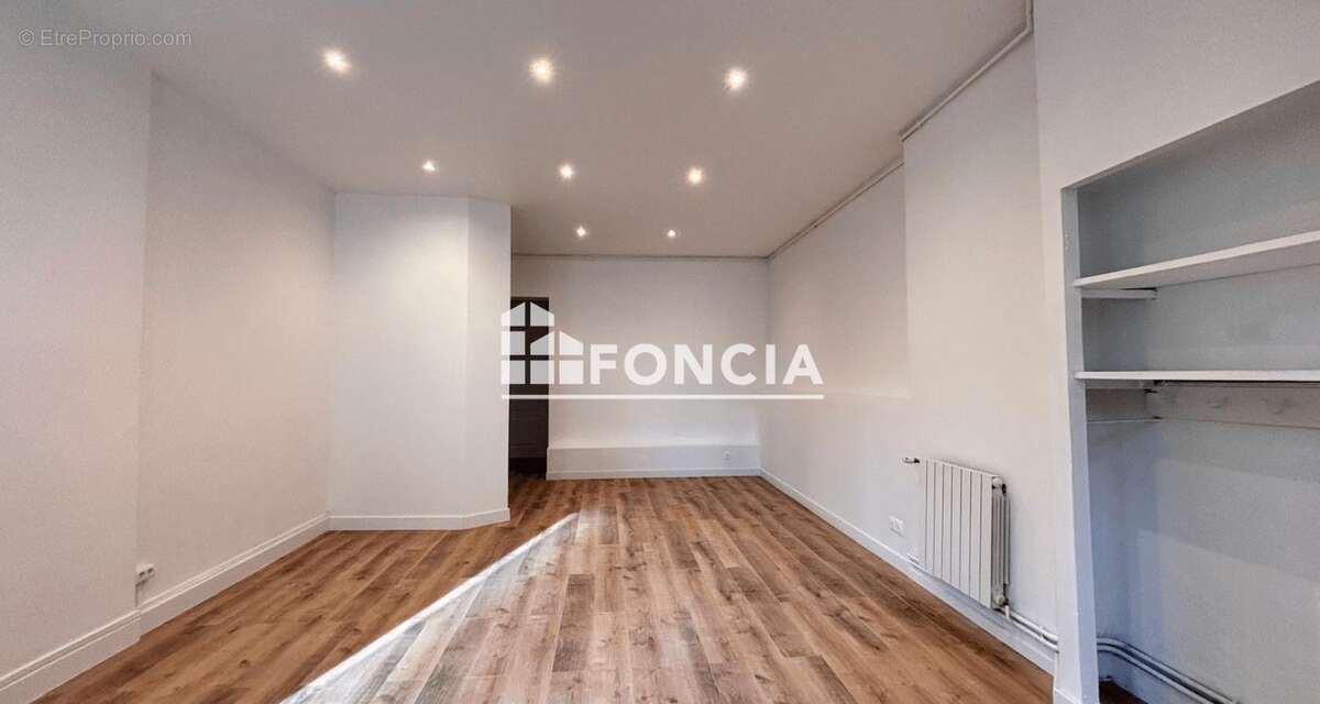 Appartement à SAINT-ETIENNE