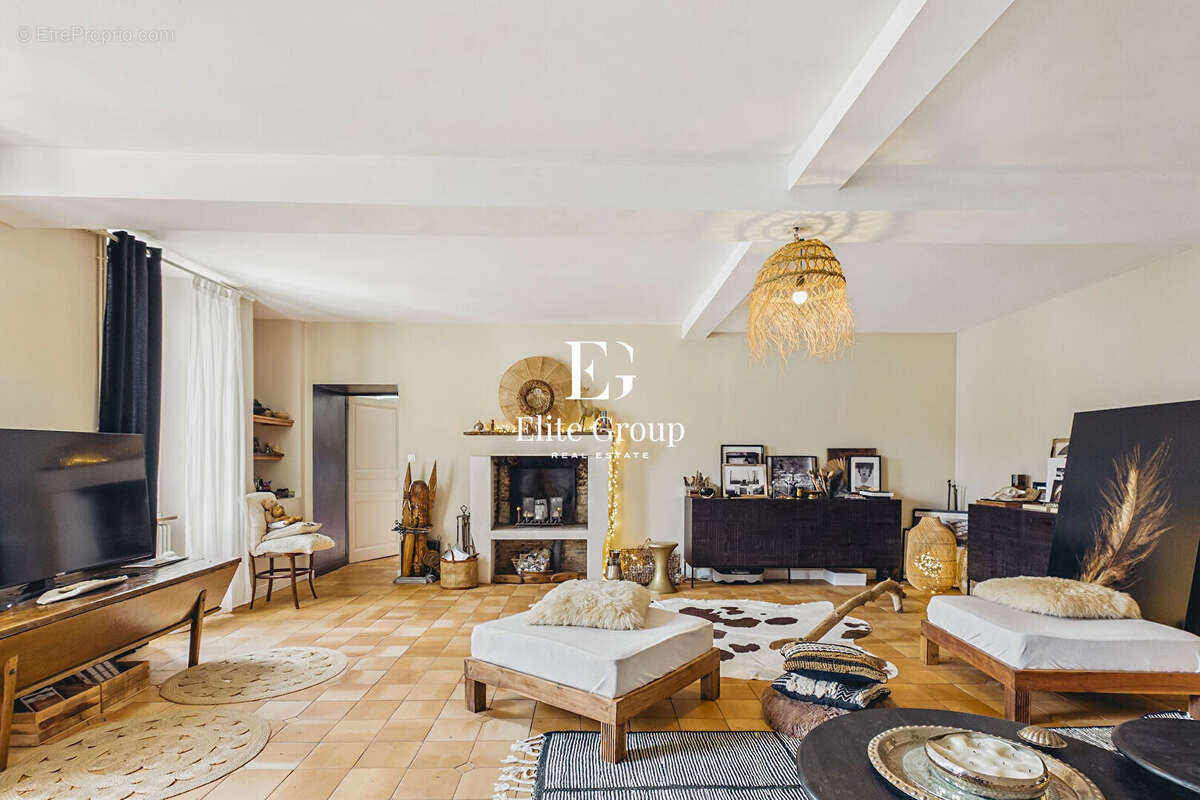 Maison à COGNAC