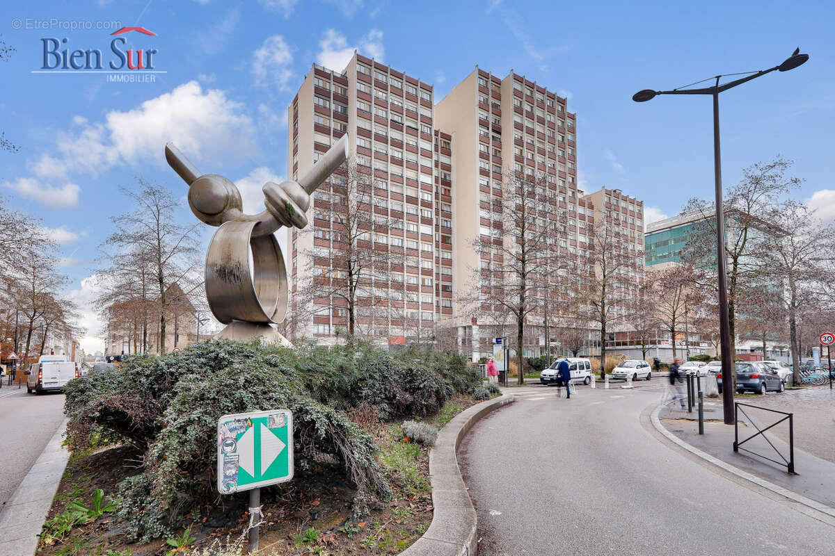 Appartement à IVRY-SUR-SEINE