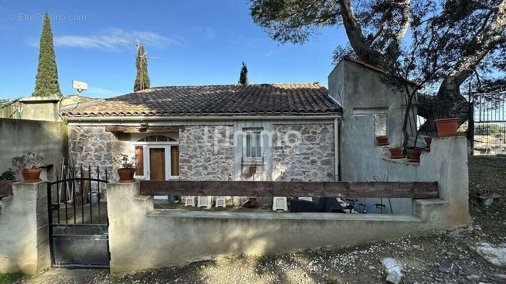 Maison à MONTREDON-DES-CORBIERES