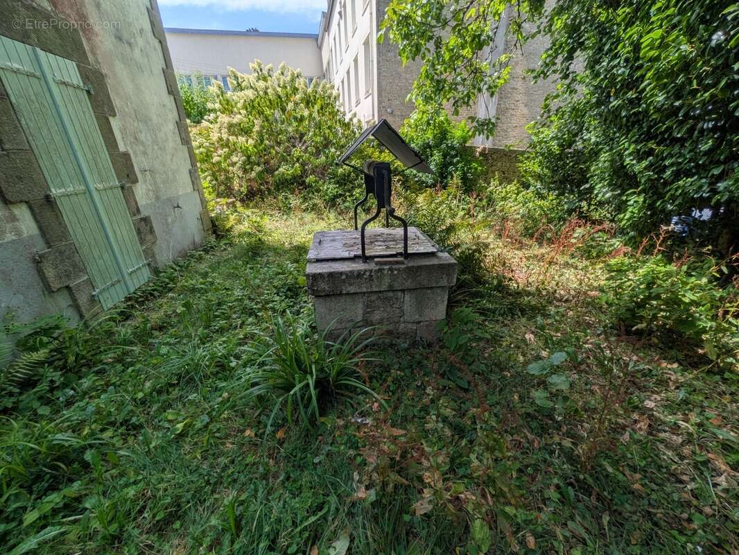 Guemene sur scorff maison bourgeoise  7 pièces 185 m² environ avec garage et dépendances,un puits une parcelle de 3706m² - photo 32