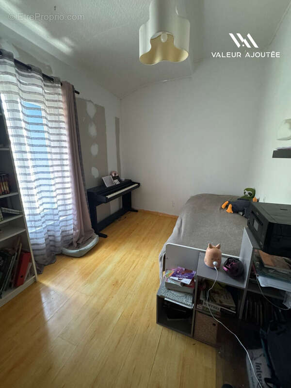 Maison 93 m² à Saint-Just  - photo 9