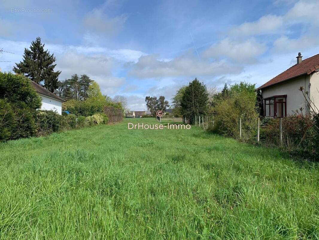 Terrain à BENNECOURT