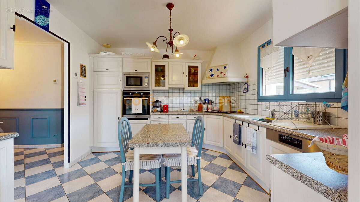 Maison avec vie de plain-pied à deux pas de la mer et des commerces ! - photo 10