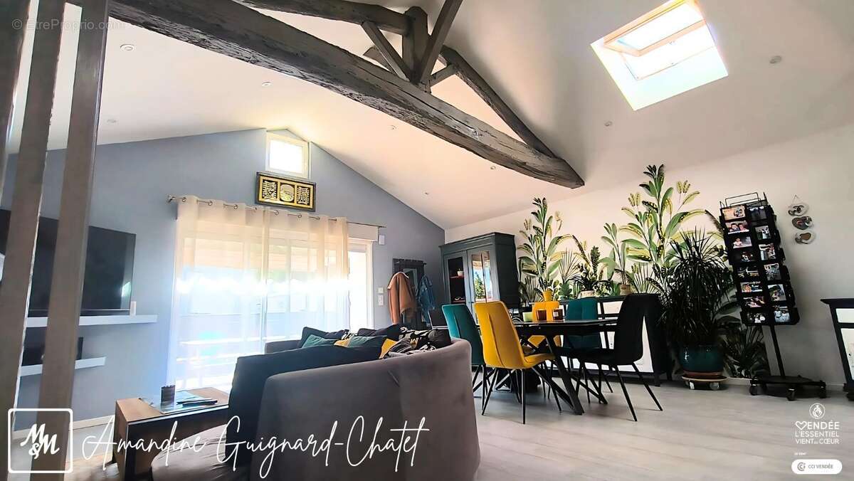 Maison à LE GIROUARD