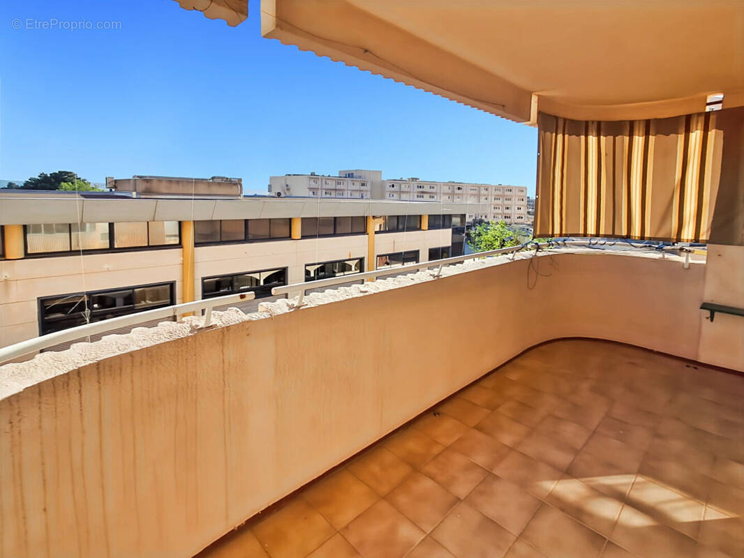 Appartement à VITROLLES