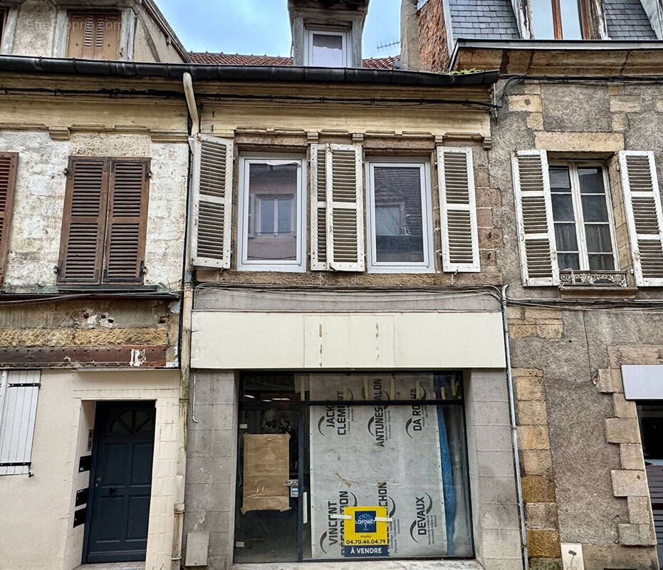 Appartement à MOULINS