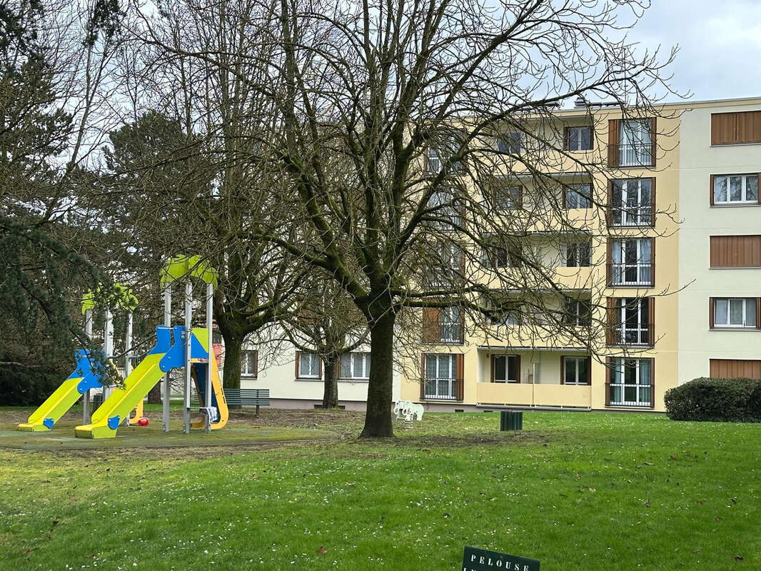 Appartement à BROU-SUR-CHANTEREINE