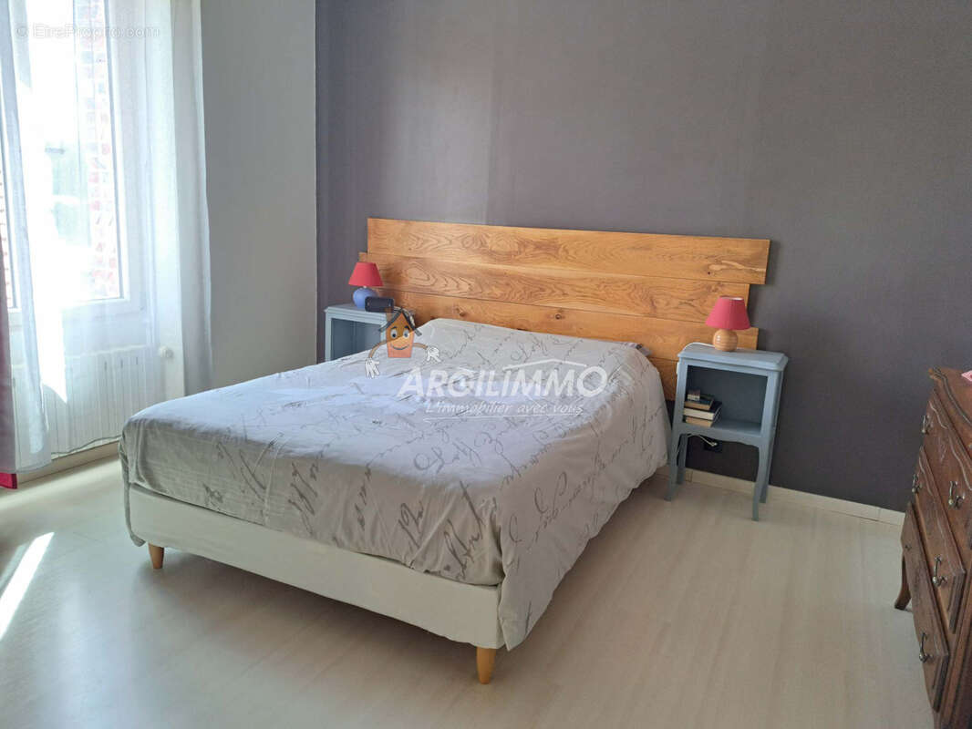 Maison à SAINT-CALAIS