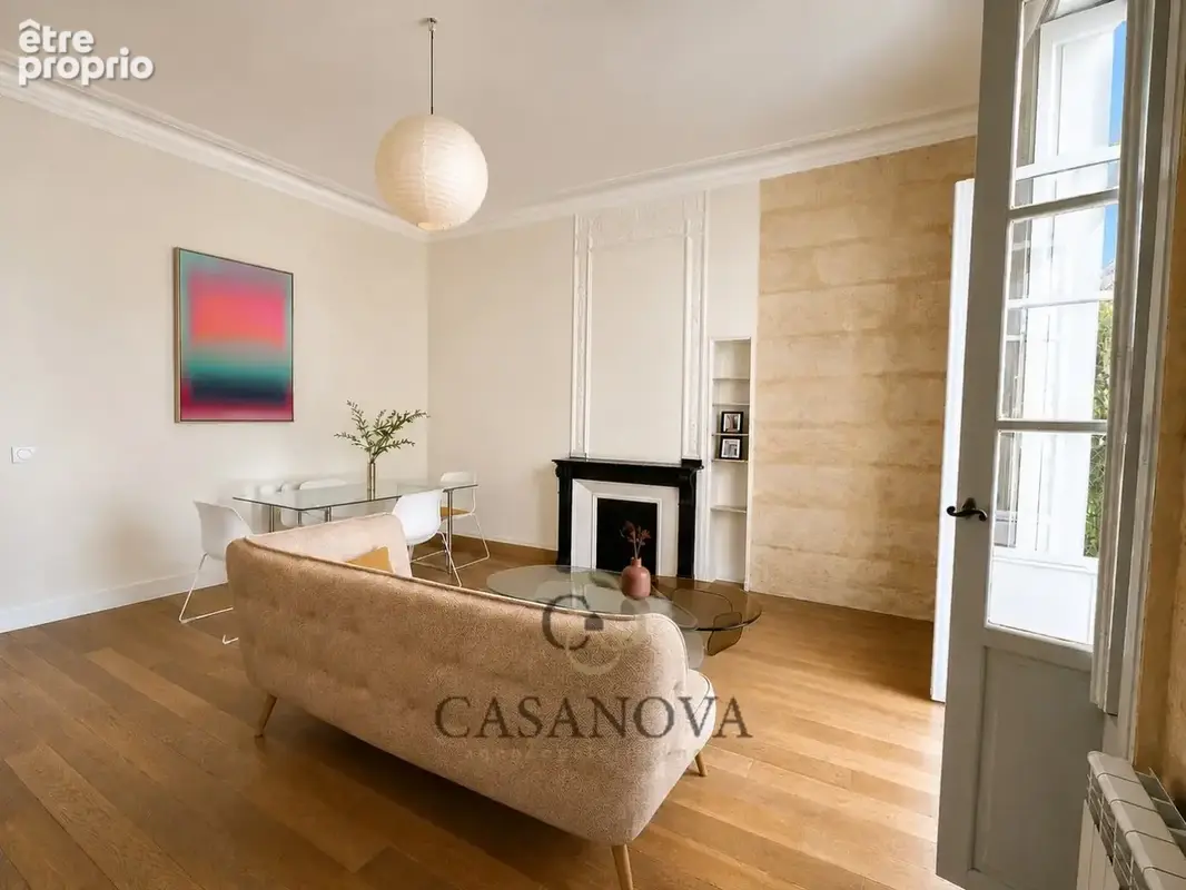 Appartement 3 pièces de caractère de 68 m² avec balcon au cur de l'Écusson à Montpellier - photo 2