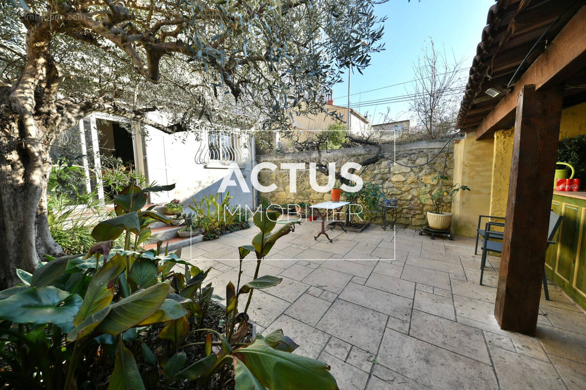 Maison à SALON-DE-PROVENCE