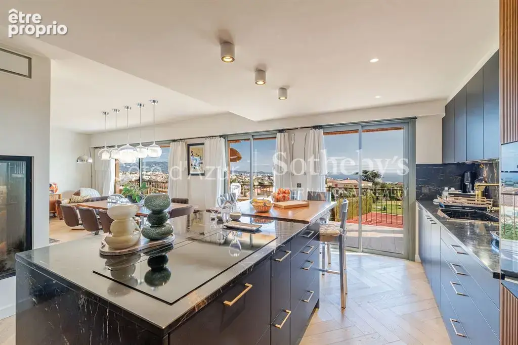 Exclusivité, appartement de prestige au dernier étage à Nice Fabron avec terrasse de 70 m² et vue mer panoramique - photo 10