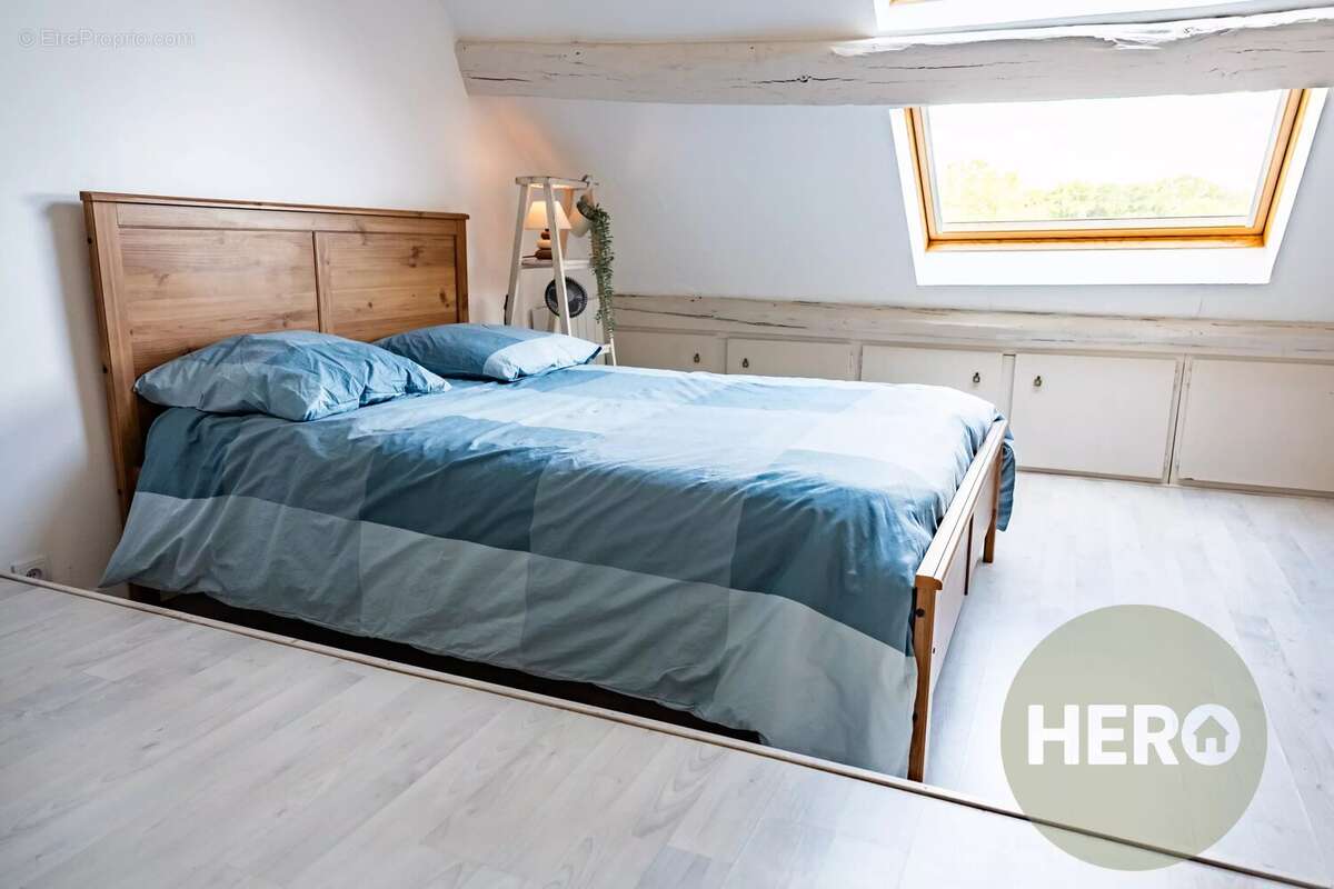 Appartement à NEAUPHLE-LE-CHATEAU