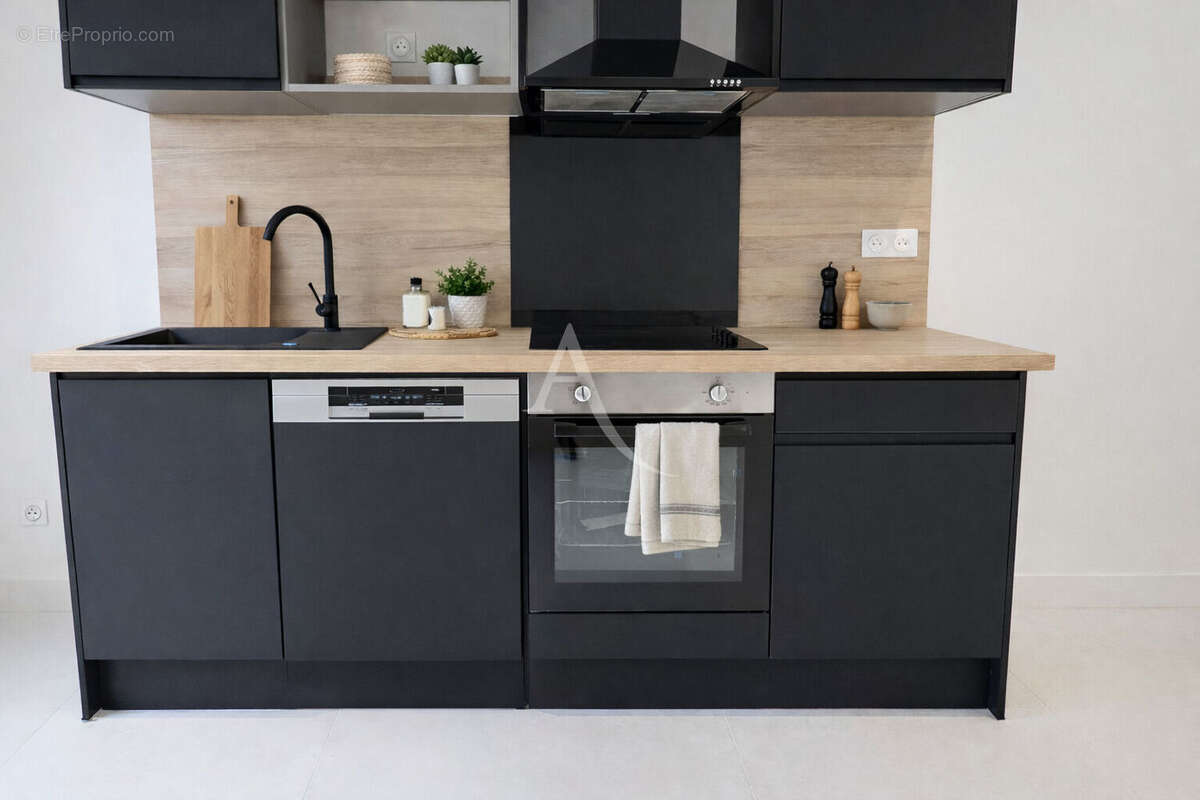 Appartement à SAINT-THIBAULT-DES-VIGNES