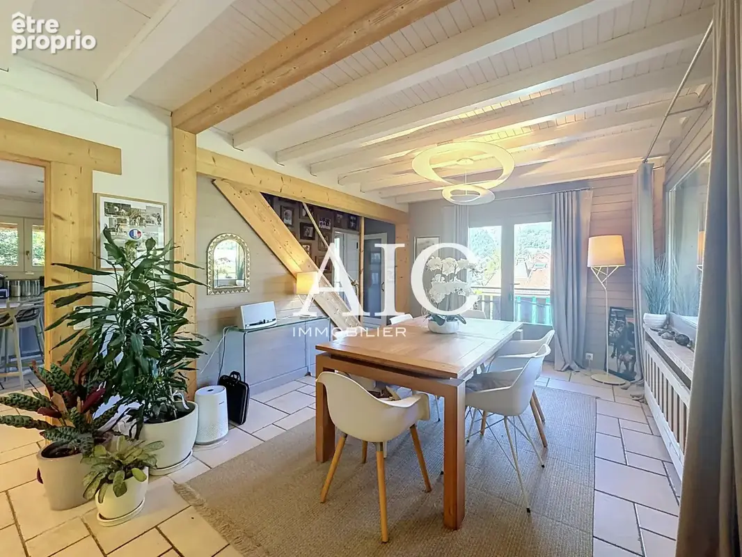 Chalet de caractère avec piscine et vue panoramique sur le Mont-Blanc - photo 23
