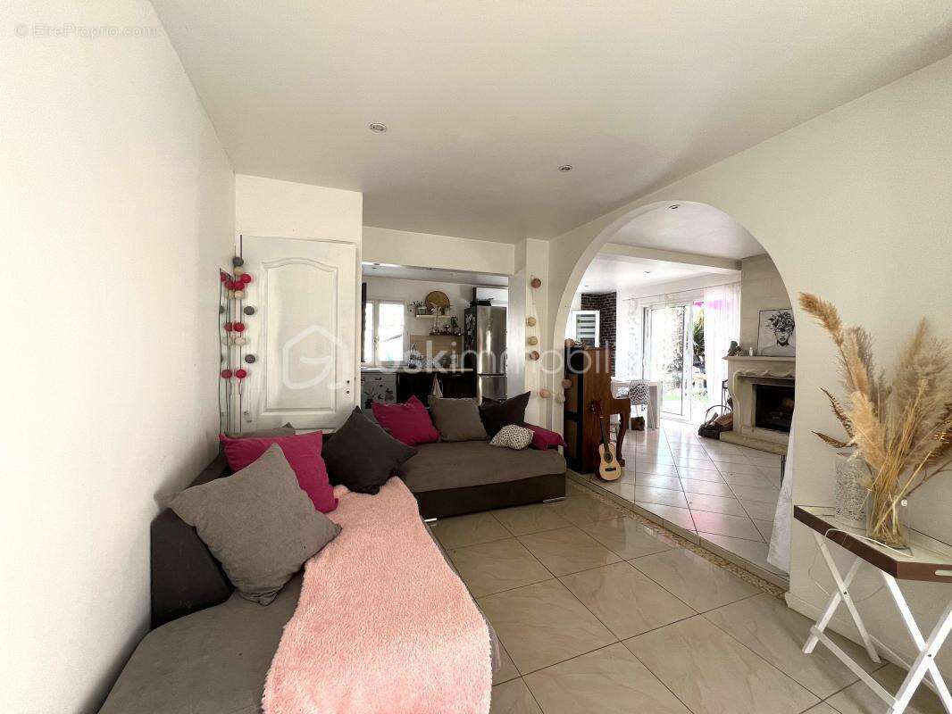 Maison à VILLENEUVE-LES-MAGUELONE