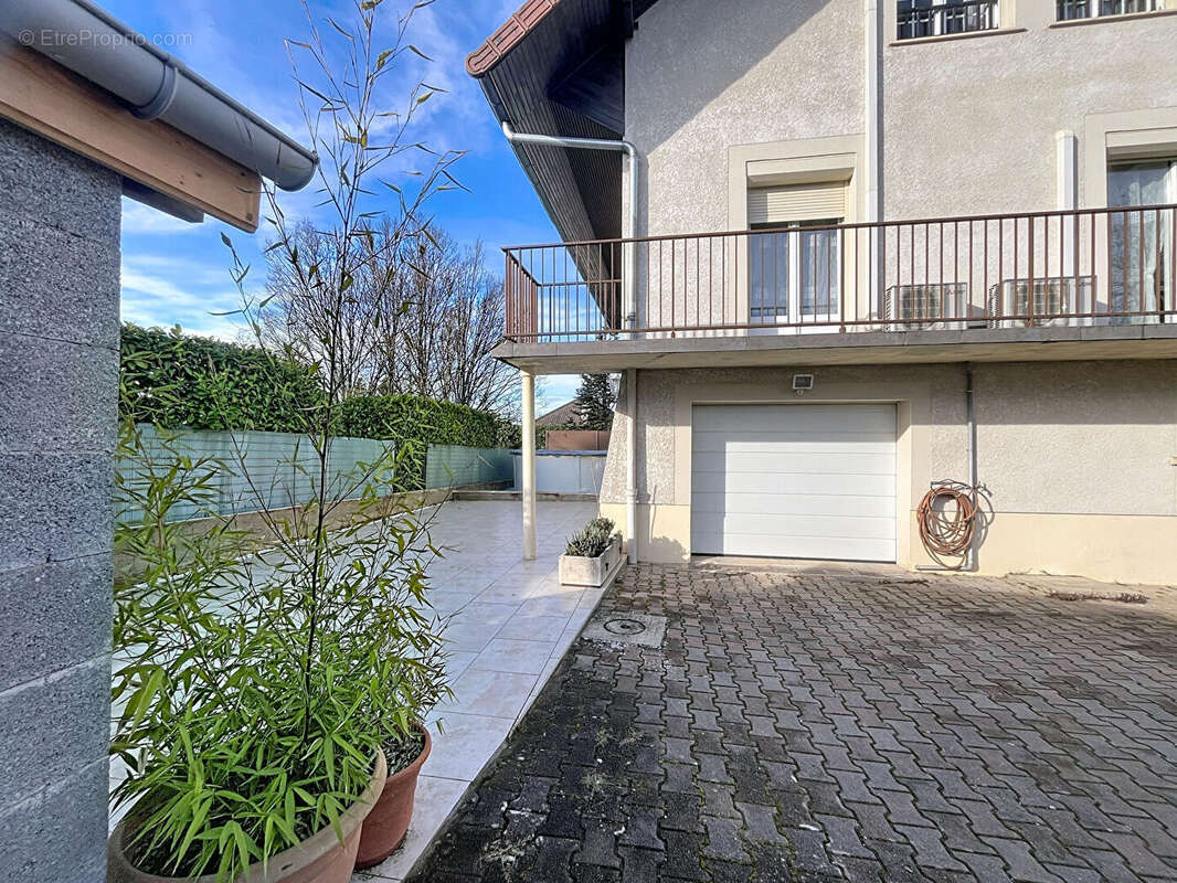 Maison à IS-SUR-TILLE