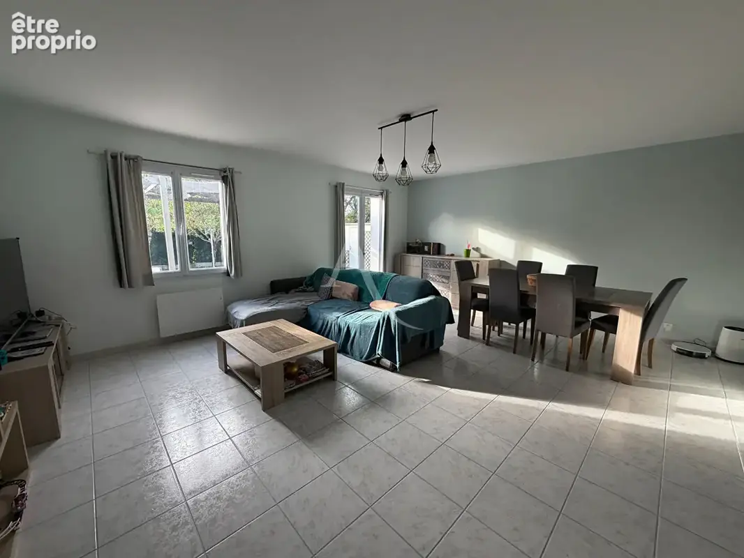 Maison plain pied à vendre à Aizenay à proximité des écoles - photo 4