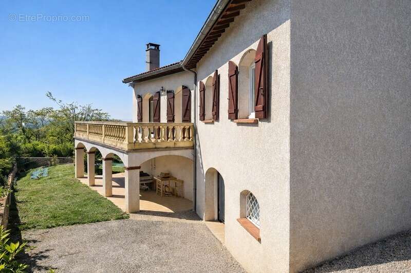 Maison à GRATENTOUR