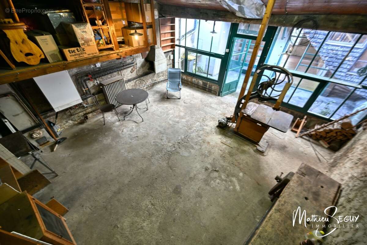Ancienne maison du menuisier avec son atelier au coeur du village de Millery - photo 30
