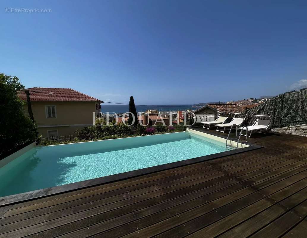 Appartement à MENTON