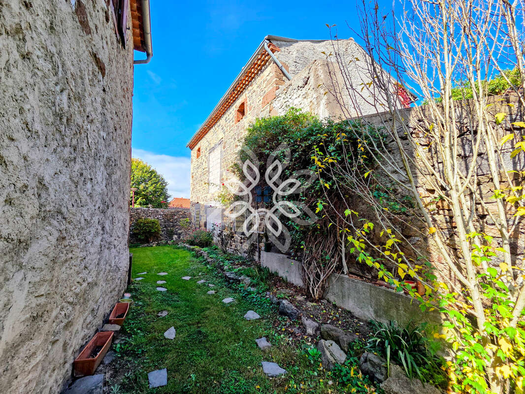Maison à BRIOUDE