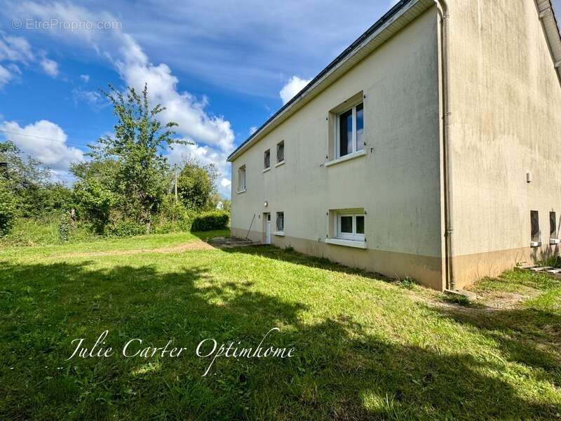 Maison à ARQUENAY