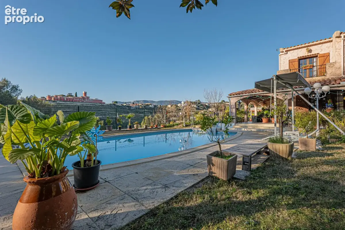 Maison 5 pièces 141 m² à vendre à Nice (06200) - photo 5