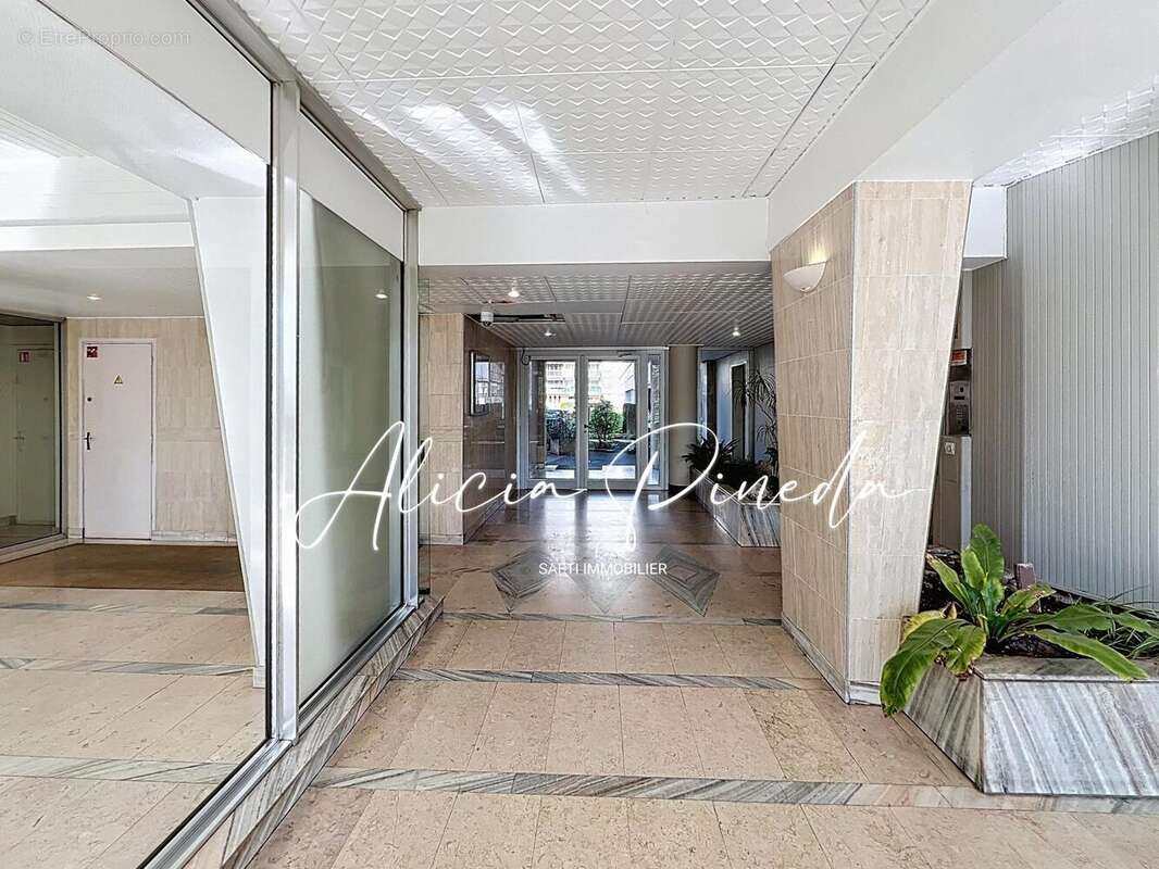 Photo 5 - Appartement à ASNIERES-SUR-SEINE