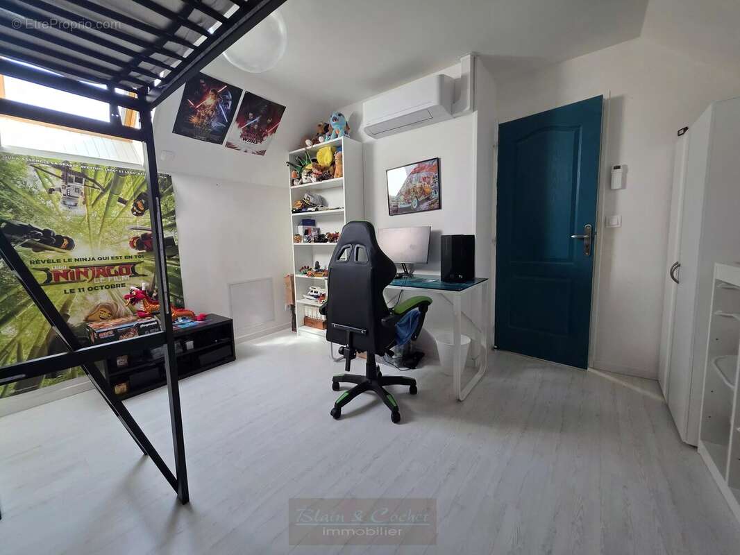 Maison familiale avec 5 chambres - Corquilleroy - photo 9