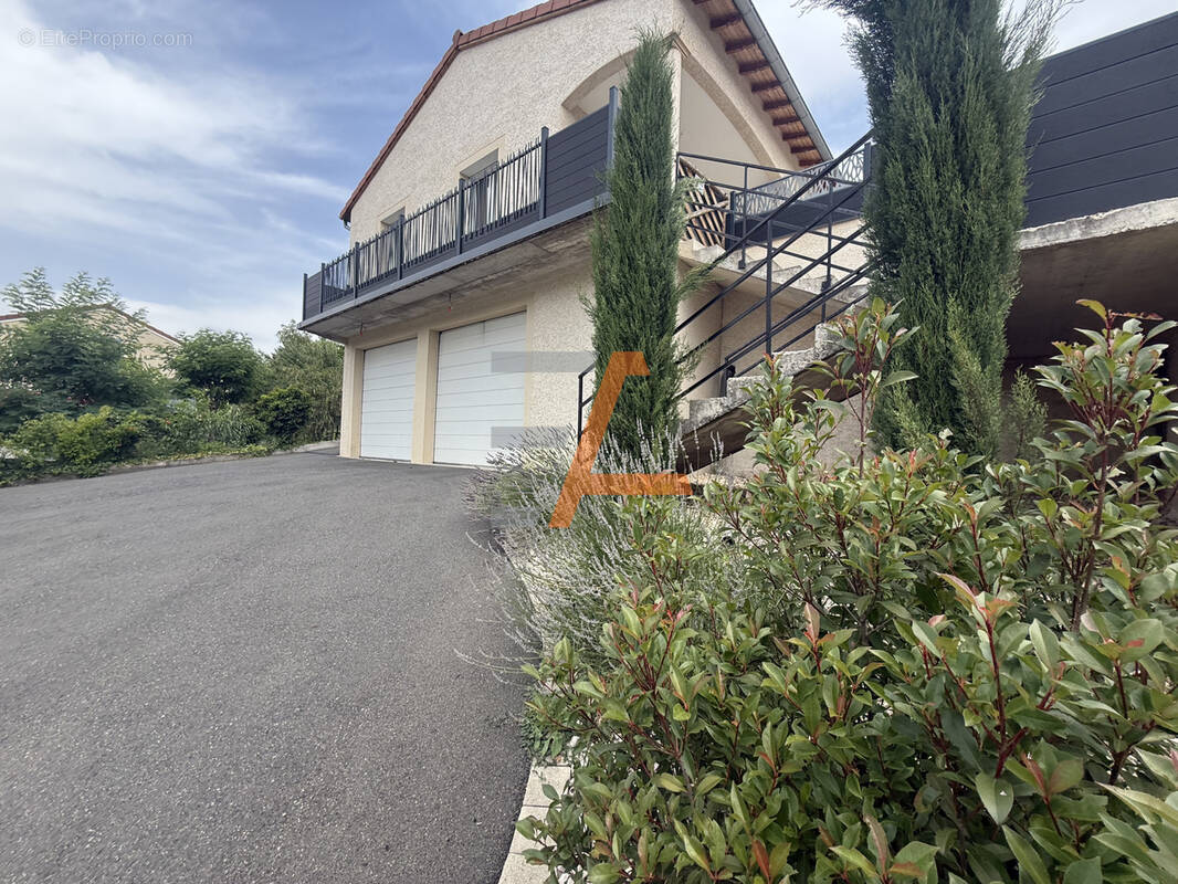 Villa contemporaine de 160 m2 avec sous-sol de 180 m2   Espaly-Saint-Marcel - photo 1