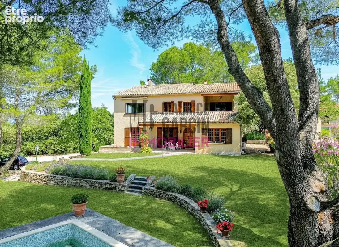 Maison 10 pièces 256 m² à vendre à Sablet (84110) - photo 1